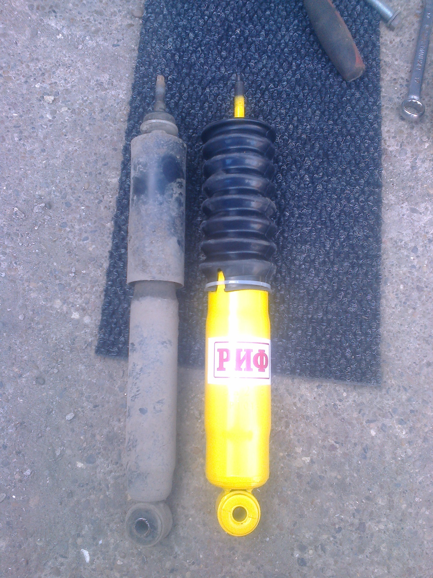 3 артикул. передние амортизаторы тагаз тагер. амортизатор tokico e3502. 3 артикул. 3 артикул.