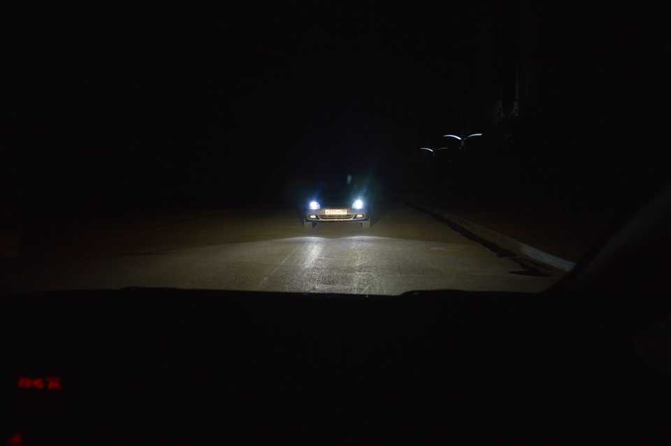 КИТАЙСКИЙ ксенон VS. ШТАТНЫЙ галоген — слепит ли? — Hyundai Accent (2G ...