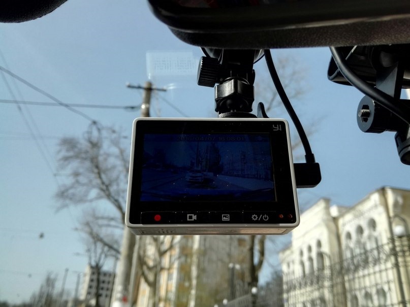 Car wifi dvr. Регистратор 60 кадров в секунду. Kazer Ultra Wi-Fi 1920х1080,150°, без экрана, g-сенсор, до