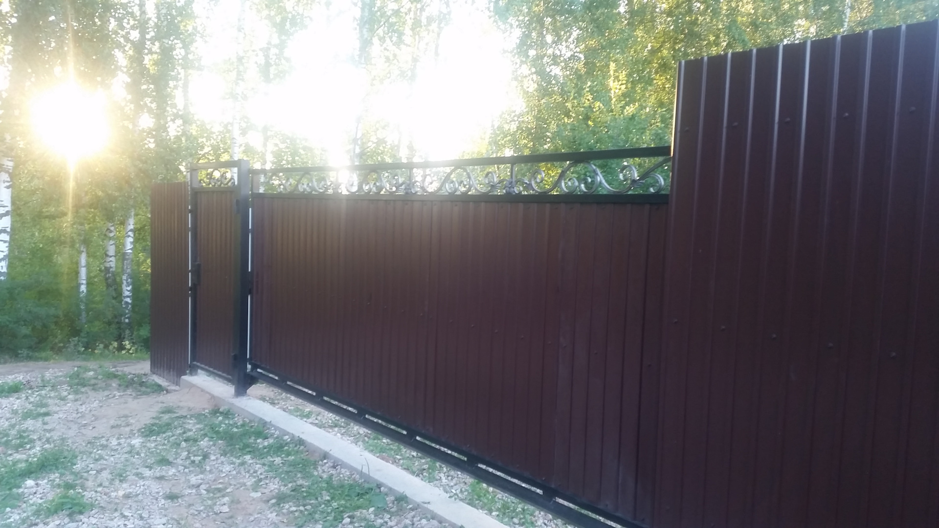 Откатные ворота система якселя