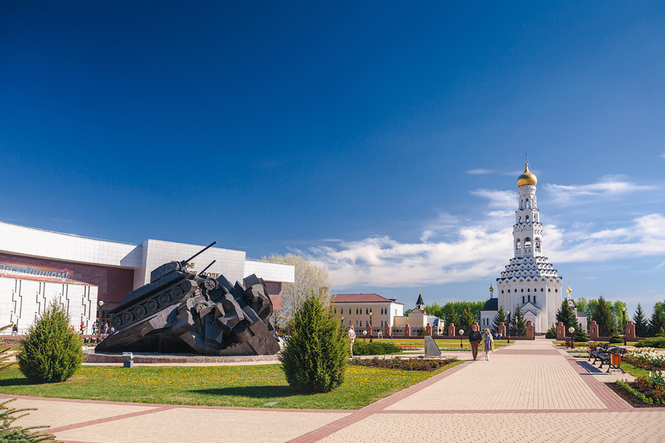 Мемориальный комплекс Прохоровское поле