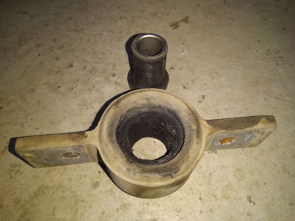 Замена сайлентблоков переднего рычага задних (ушастых) и стоек ...