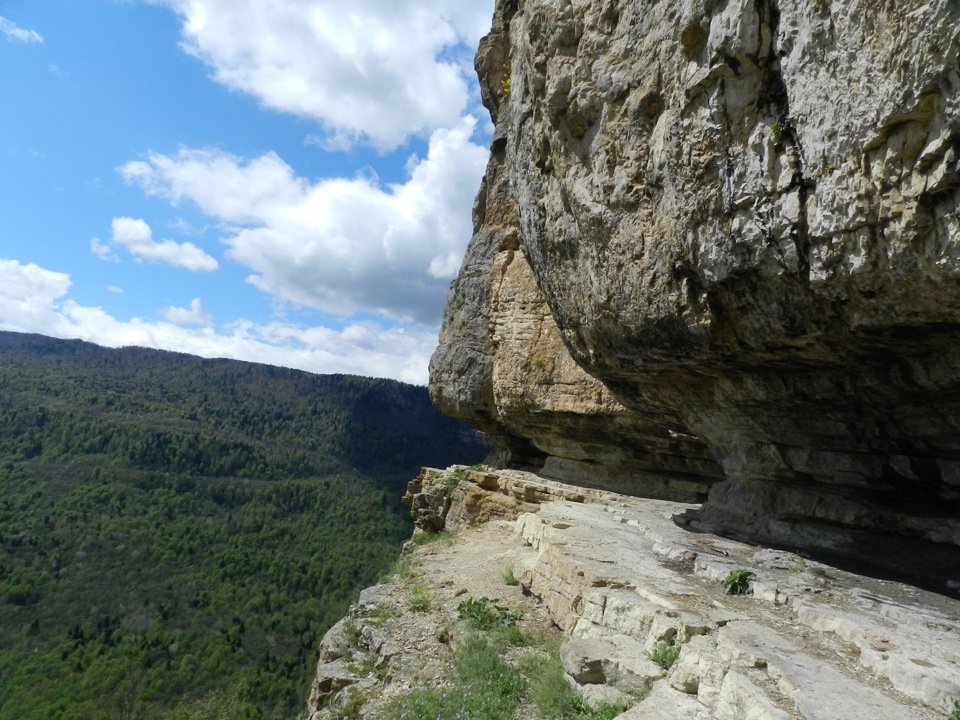 Тайна скал. Мезмайское ущелье фото.