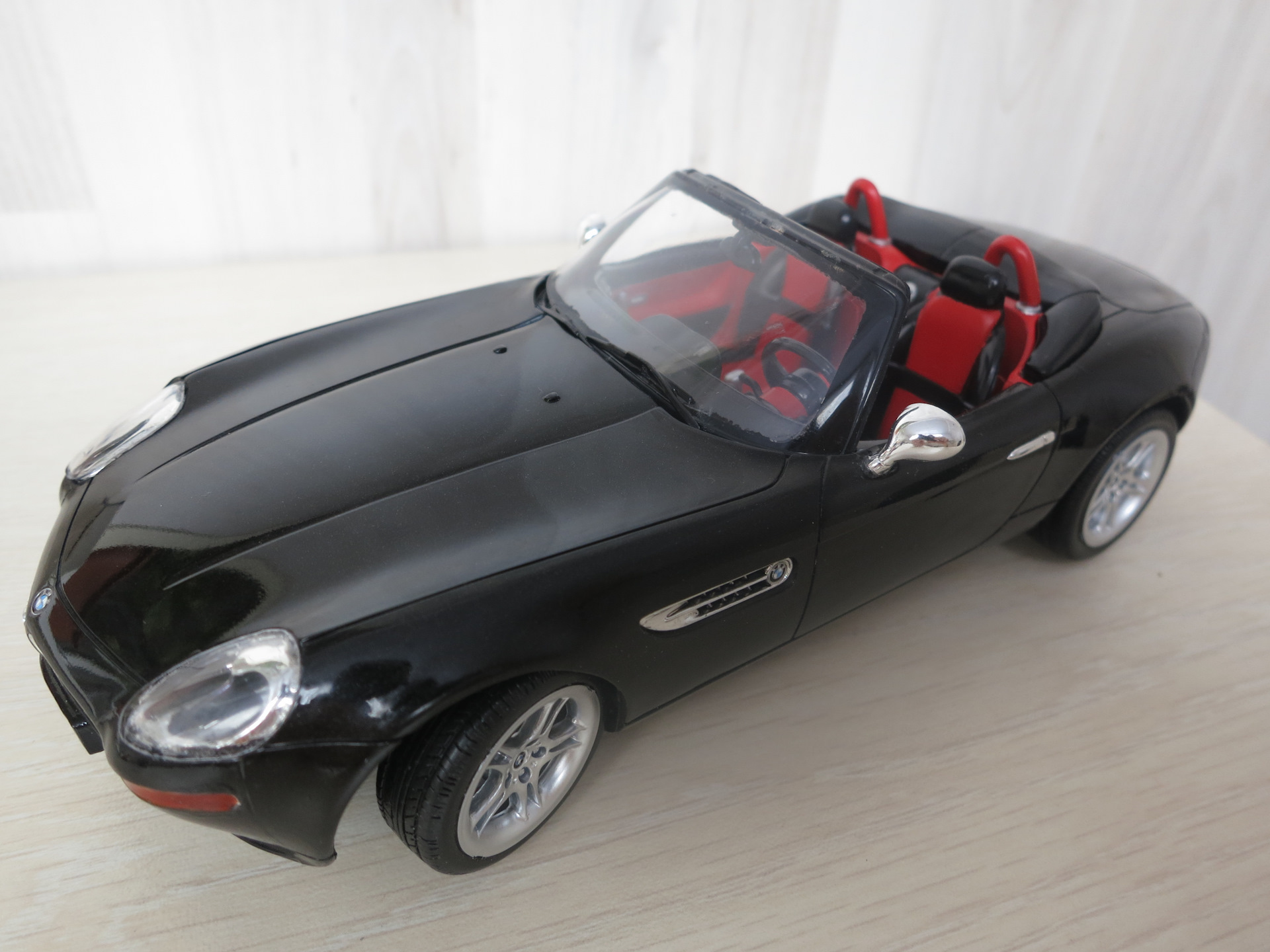 Модель 1 24. 1:24 BMW z8. Сборная модель BMW z8. BMW z8 1/43. Модель 1 24 BMW z8.