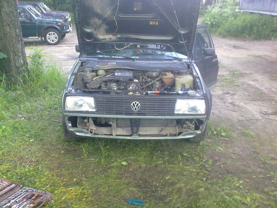 Установка морды от джеты — Volkswagen Golf Mk2, 1,8 л, 1985 года ...