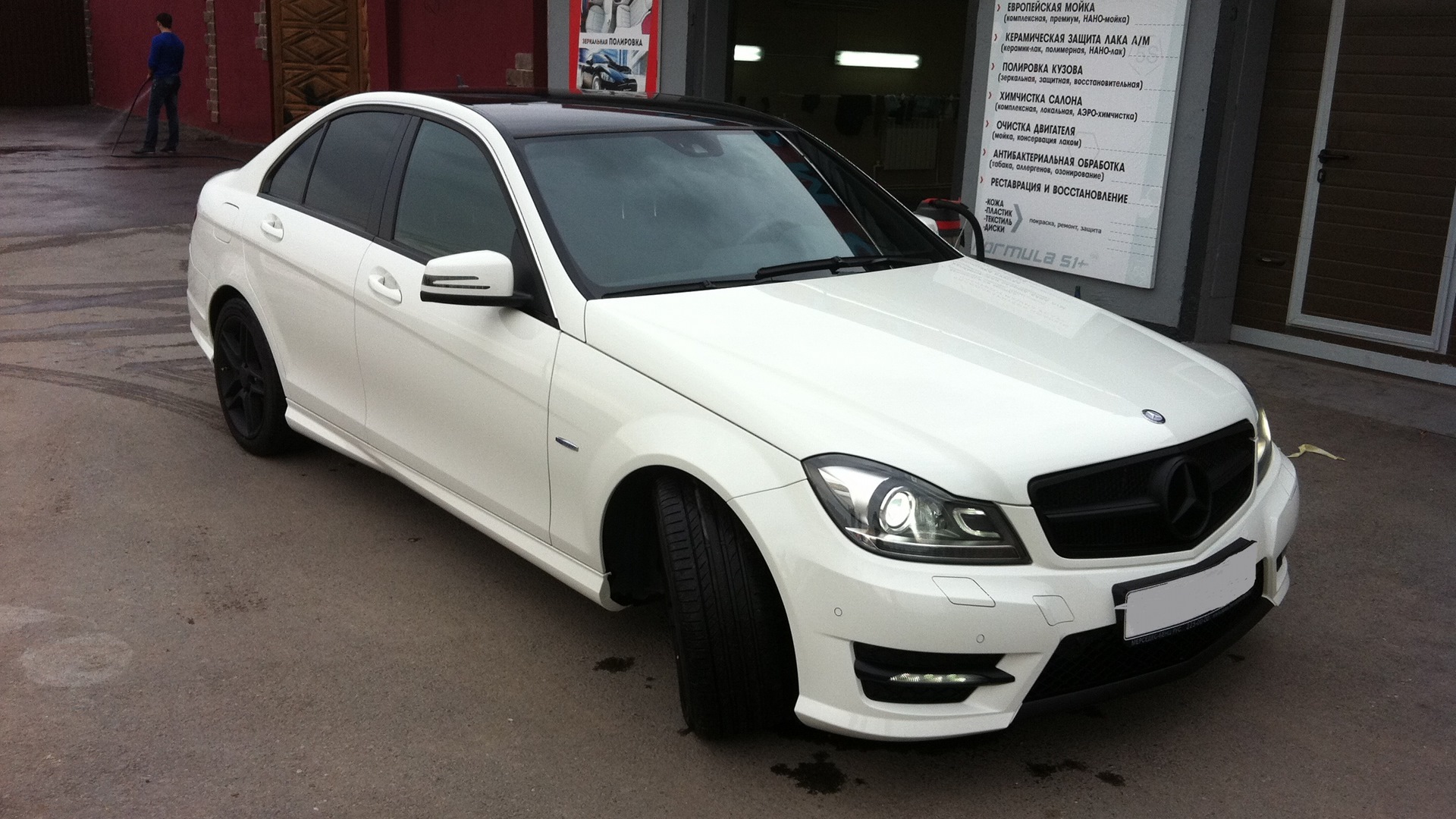 Mercedes-Benz C-class (W204) 1.8 бензиновый 2011 | цэшка на DRIVE2