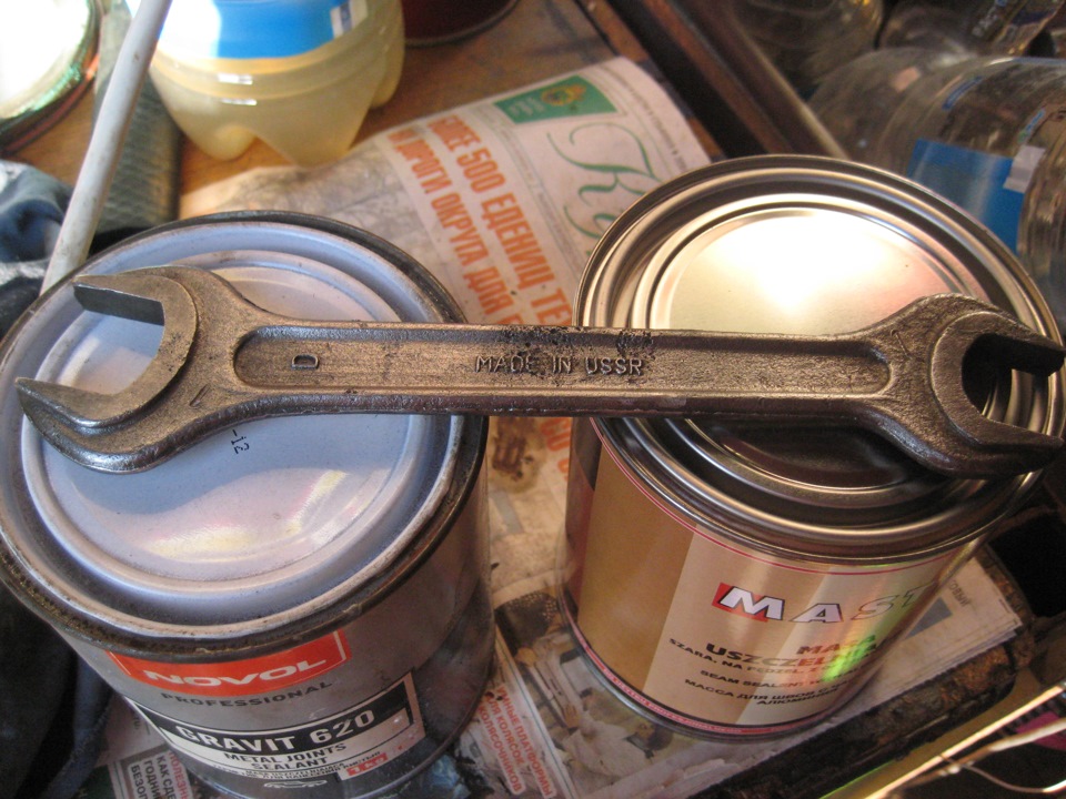 b398cb8s 960 Как очистить ржавую канистру изнутри