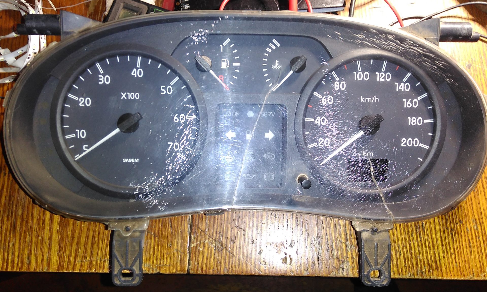 Ищу распиновку именно моей приборной панели — Renault Kangoo (1G), 1,4 ...