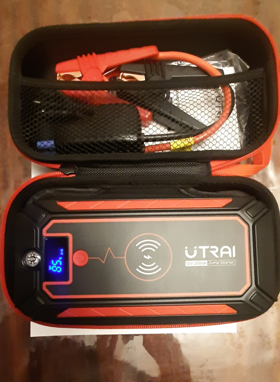 Пуско-зарядное устройство для автомобиля UTRAI Jump Starter Jstar 4 2500A
