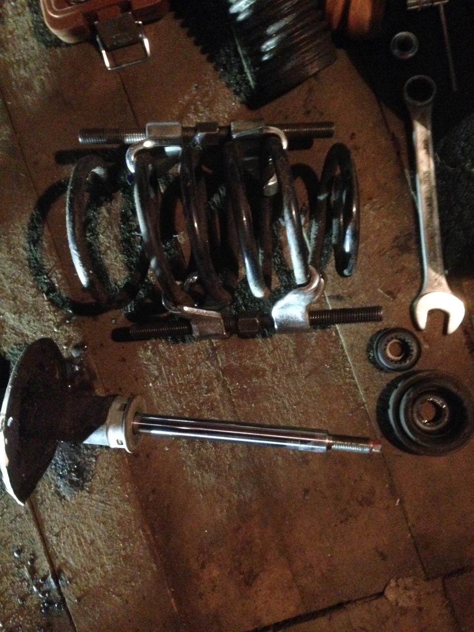 Заменил опоры передних стоек — Chevrolet Aveo 5-door (1G), 1,4 л, 2010 ...