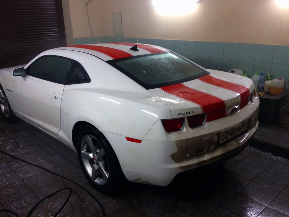 Установка спойлера и рамки для номеров в цвет кузова — Chevrolet Camaro ...