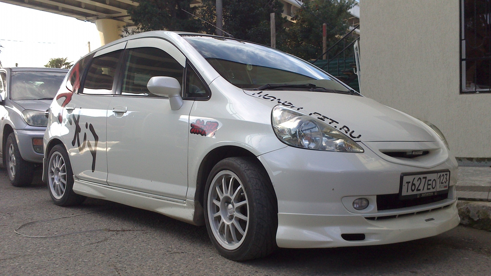 Honda Fit (1G) 1.5 бензиновый 2002 | Потихонечку.По копеечке. на DRIVE2