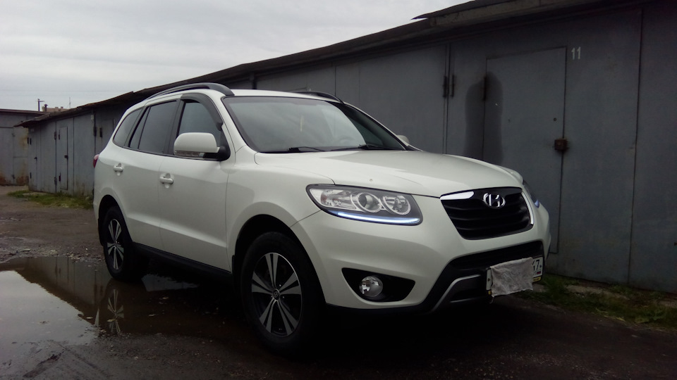 Hyundai Santa Fe Белый Дизель