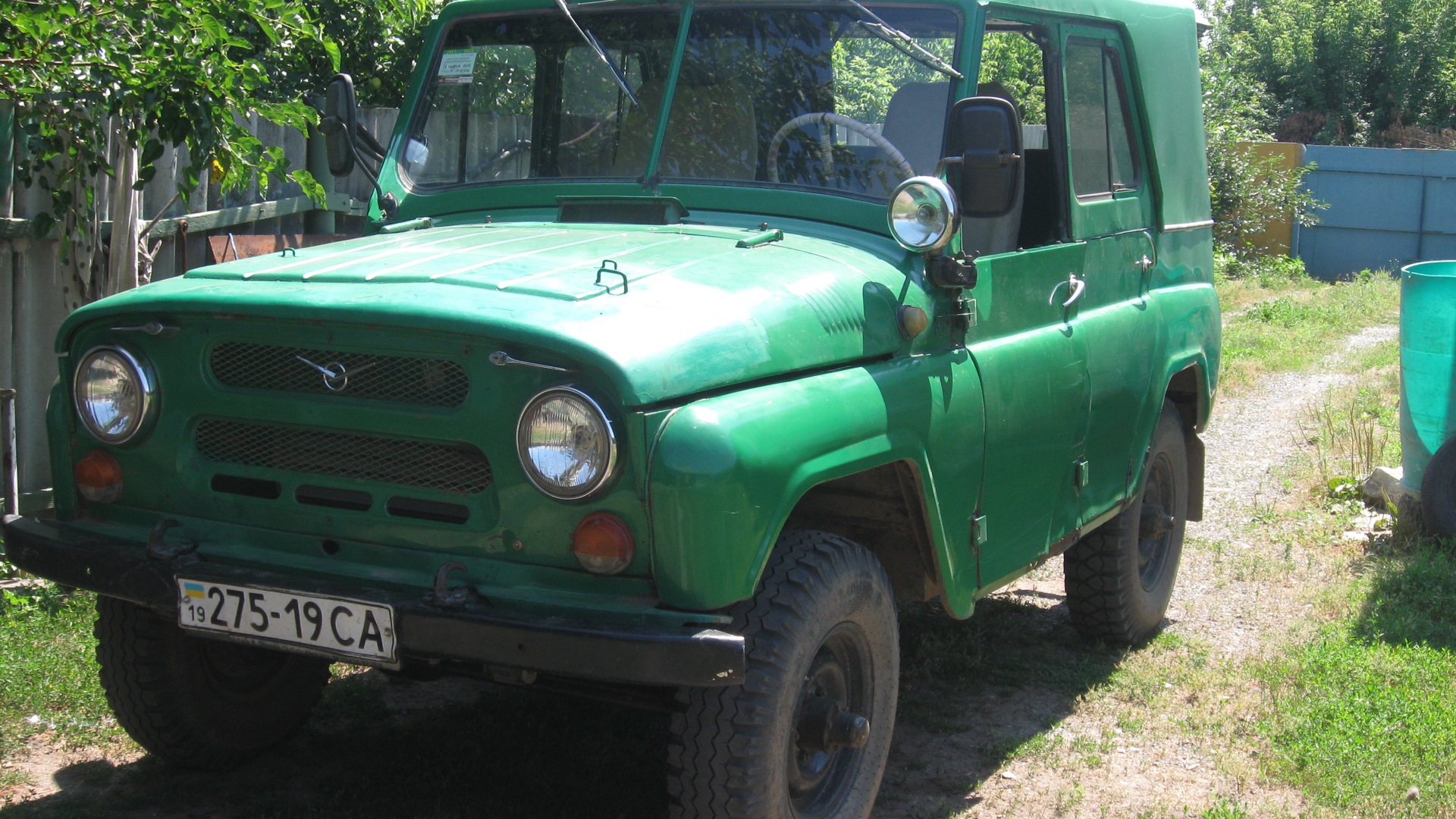 УАЗ 469 зеленый