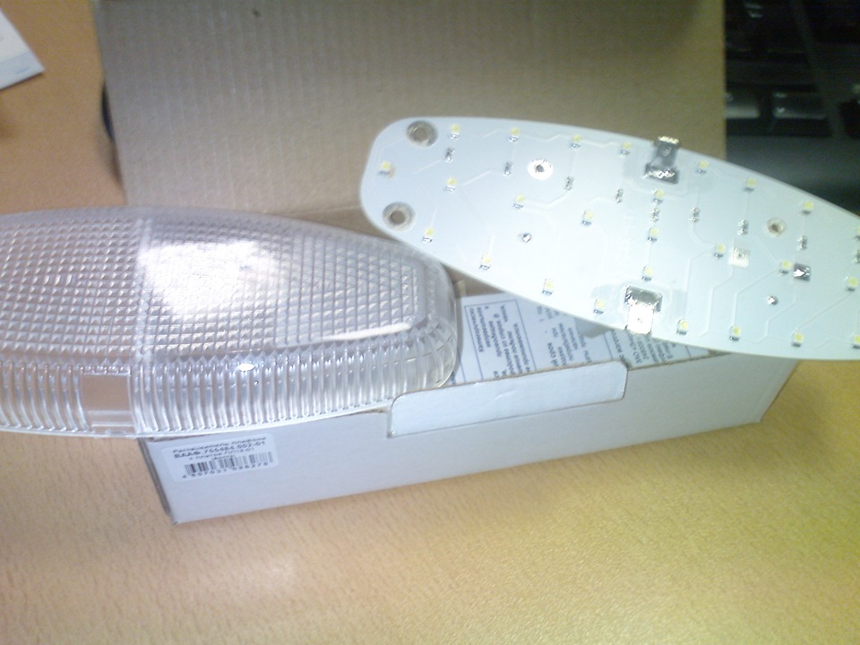 Светодиодный плафон взамен штатного. — ГАЗ 31105, 2,3 л, 2006 года ...