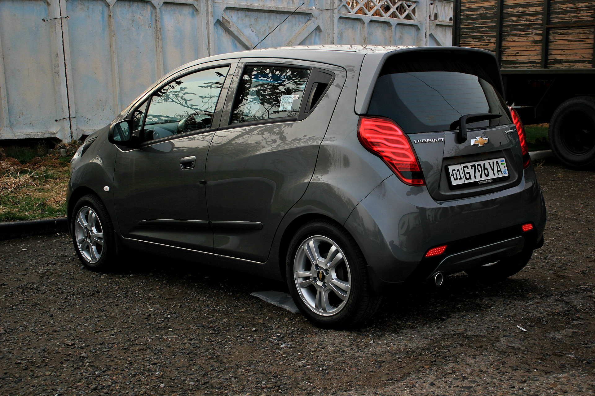 Спарка 10 про. Chevrolet Spark gk2. Шевроле Спарк мокрый асфальт. Spark 4 gk2. Spark Tuning 2020.