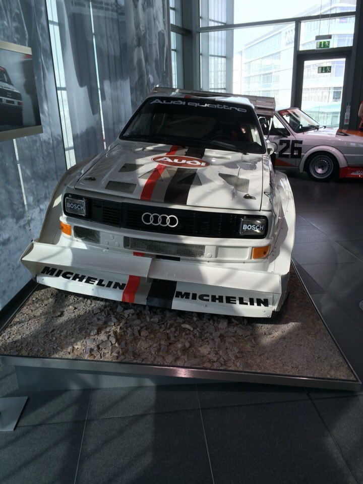 Музей Ауди в Ингольштадте — BMW 3 series (E46/5), 2 л, 2002 года ...