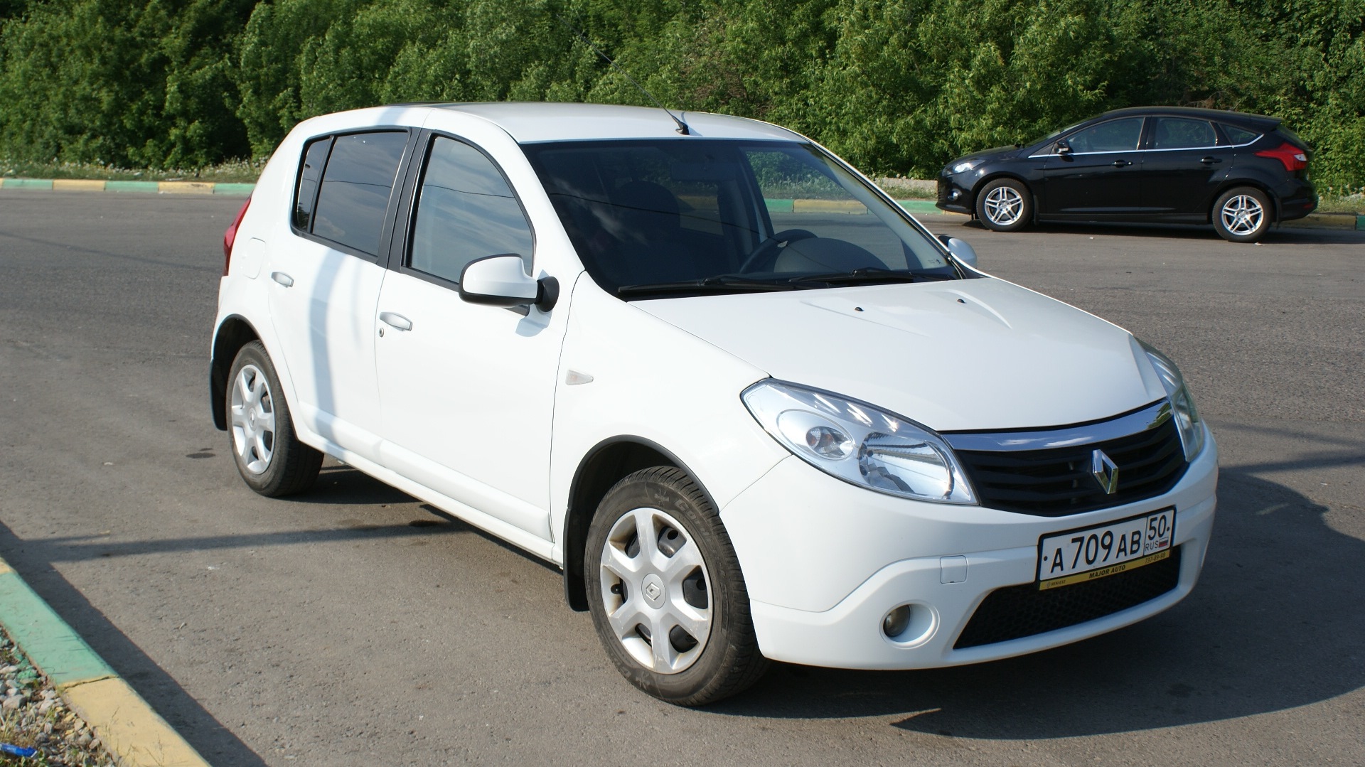 Renault Sandero 1G 1.6 бензиновый 2011 | 