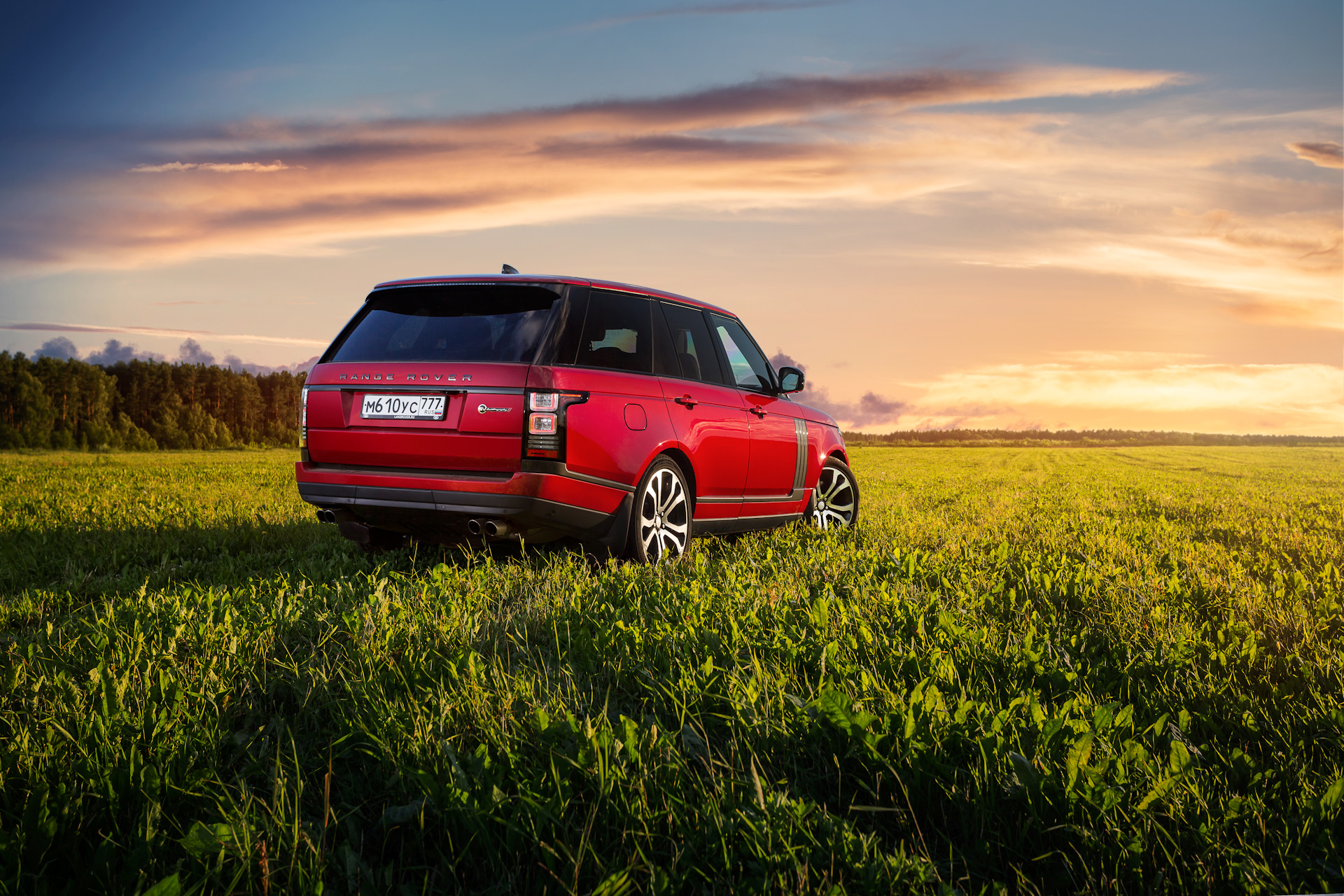 Red range. Range Rover SV Autobiography обои. Range Rover SV Autobiography Dynamic Wallpaper. Range Rover SVAUTOBIOGRAPHY 2021 Wallpaper. Range Rover SV Wallpaper.