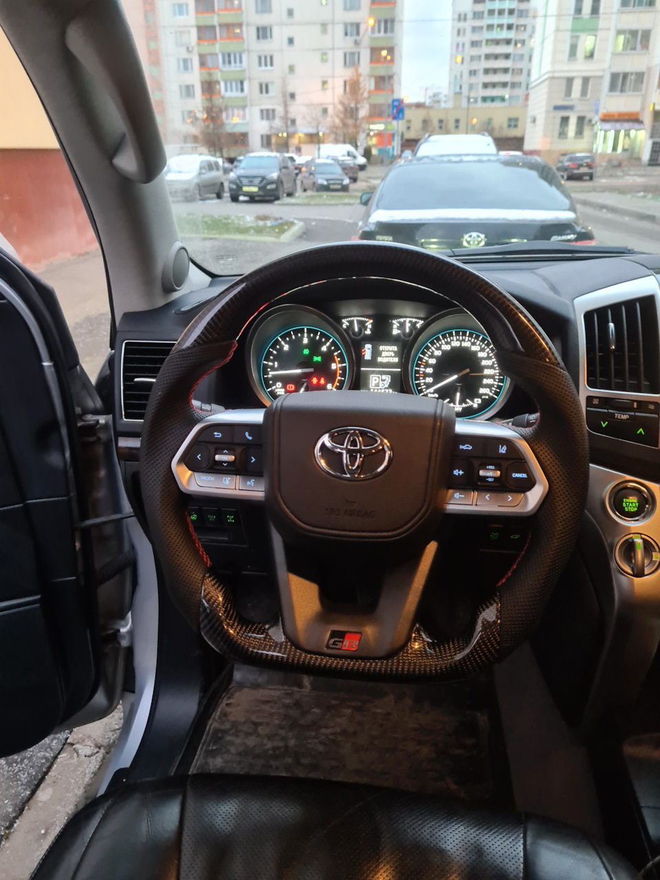 Установка руля в стиле ЛК300 — Toyota Land Cruiser 200, 4,5 л, 2012 года |  тюнинг | DRIVE2