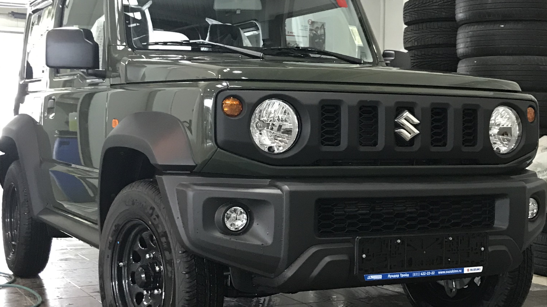 Suzuki Jimny (2018) 1.5 бензиновый 2020 | Jungle Green 1.5 AT 4WD на DRIVE2