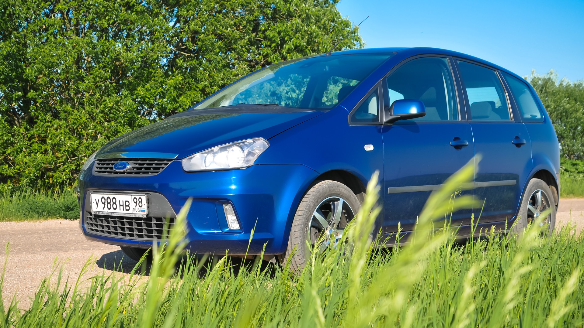 Ford i-Max. Ford c Max светло голубая. Ford c Max голубой на дисках. Ford c Max Blue left.