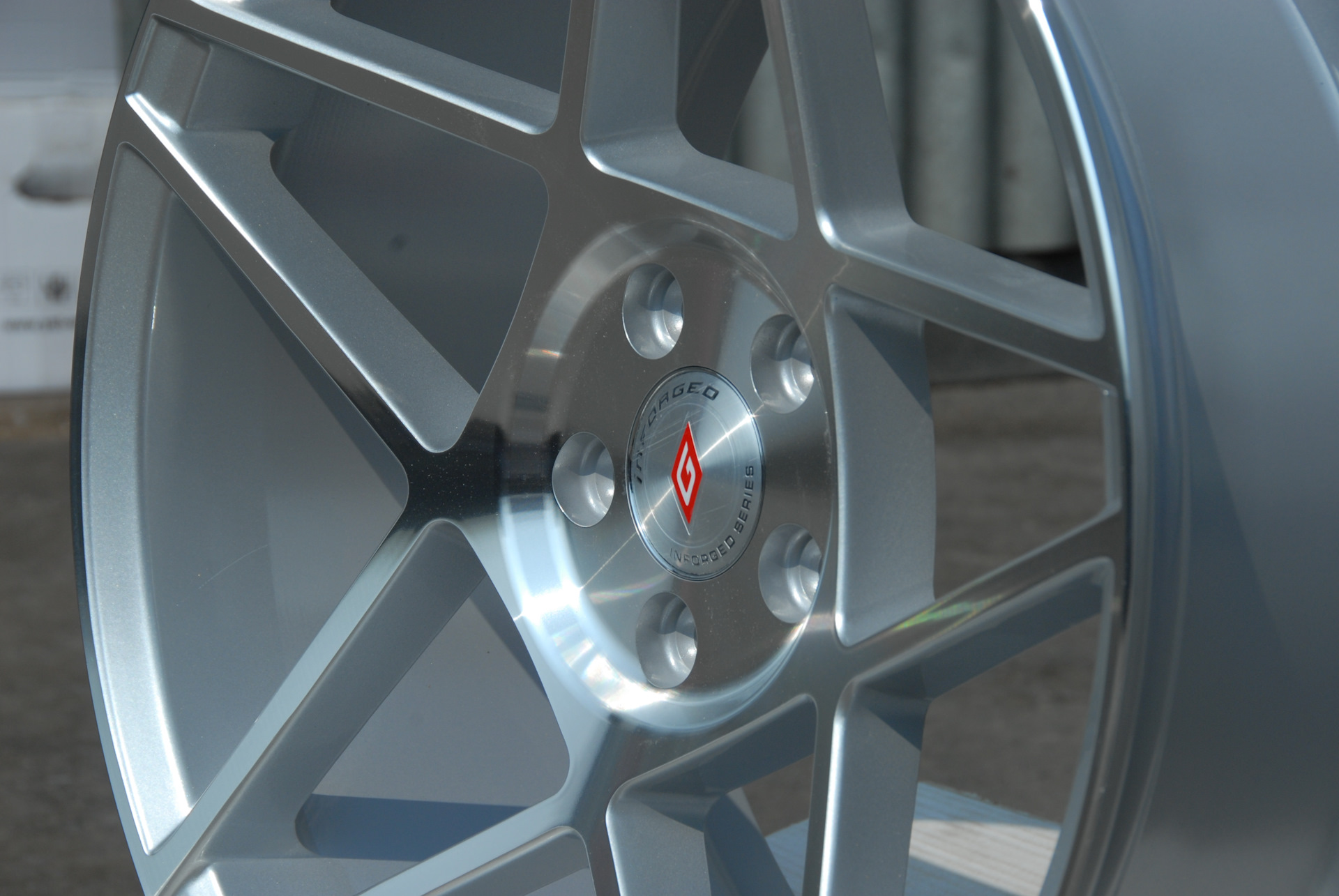 Диски hre ff10. Диски inforged r20 5x112. 3. Rotiform ccv r20. 0 dia67.