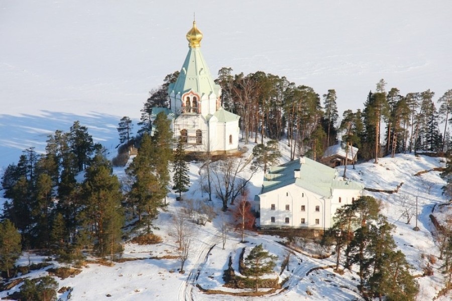 Валаам красивые храм в лесу