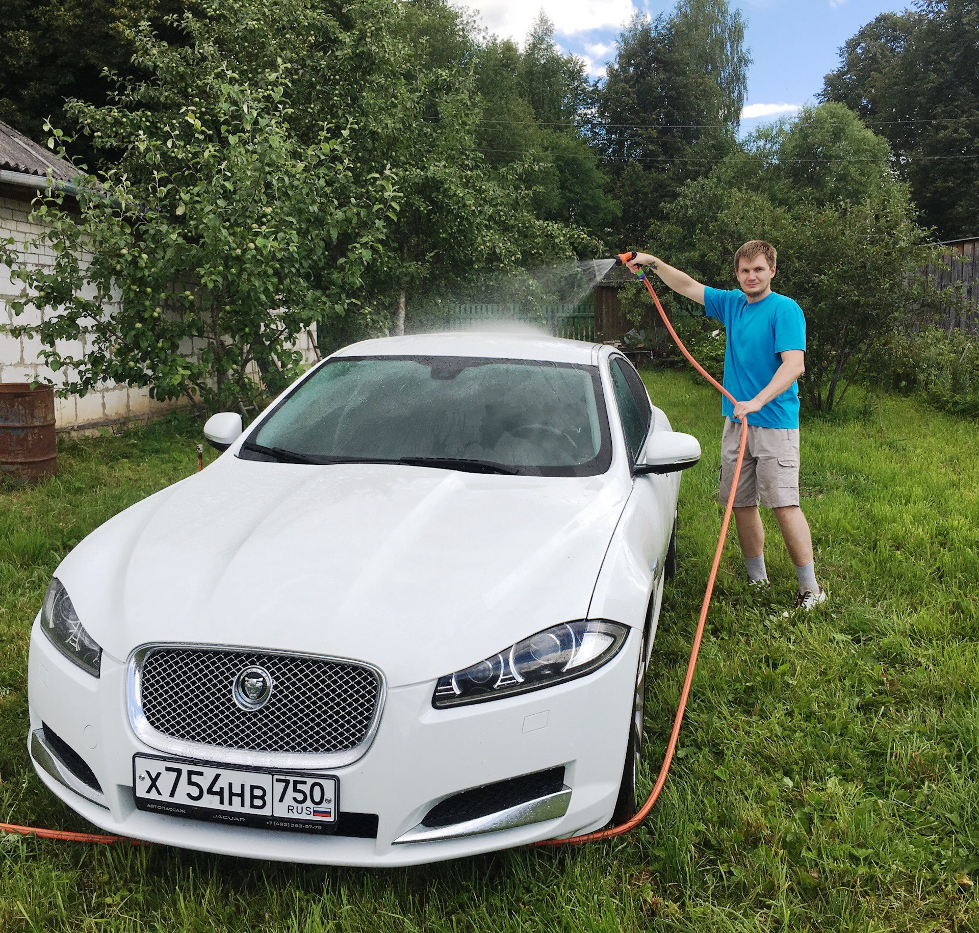 Ягуар мойка. Двухфазная мойка автомобиля. Автомойка ягуар брянск отзывы. Автомойка ягуар брянск. Ягуар мойка.