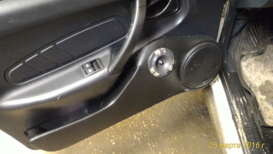 С другой стороны — Lada 2114