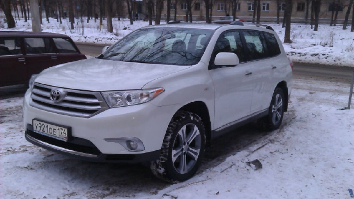 Toyota Highlander 2011 Р±РµР»С‹Р№