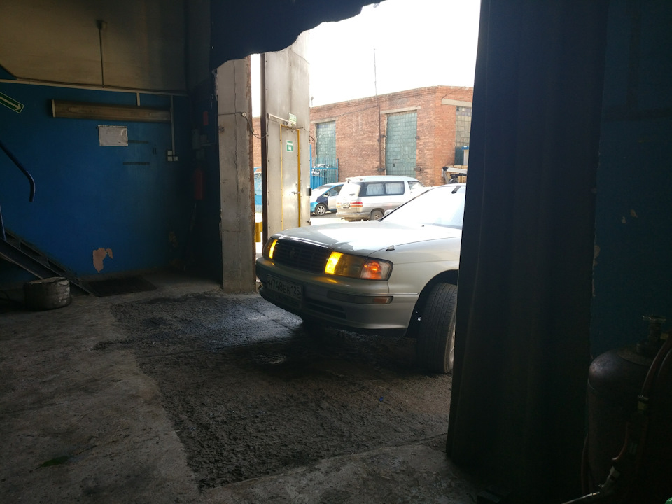 Пссс, на сервис не хочешь? — Toyota Crown (S140), 2,5 л, 1995 года ...