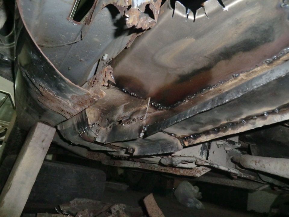 Задний лонжерон, ничто не предвещало беды… — Alfa Romeo 75, 2 л, 1987 ...