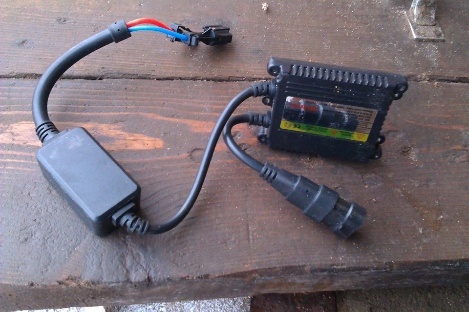 Ксенон 6к в ПТФ — Lada 2114, 1,5 л, 2006 года | аксессуары | DRIVE2