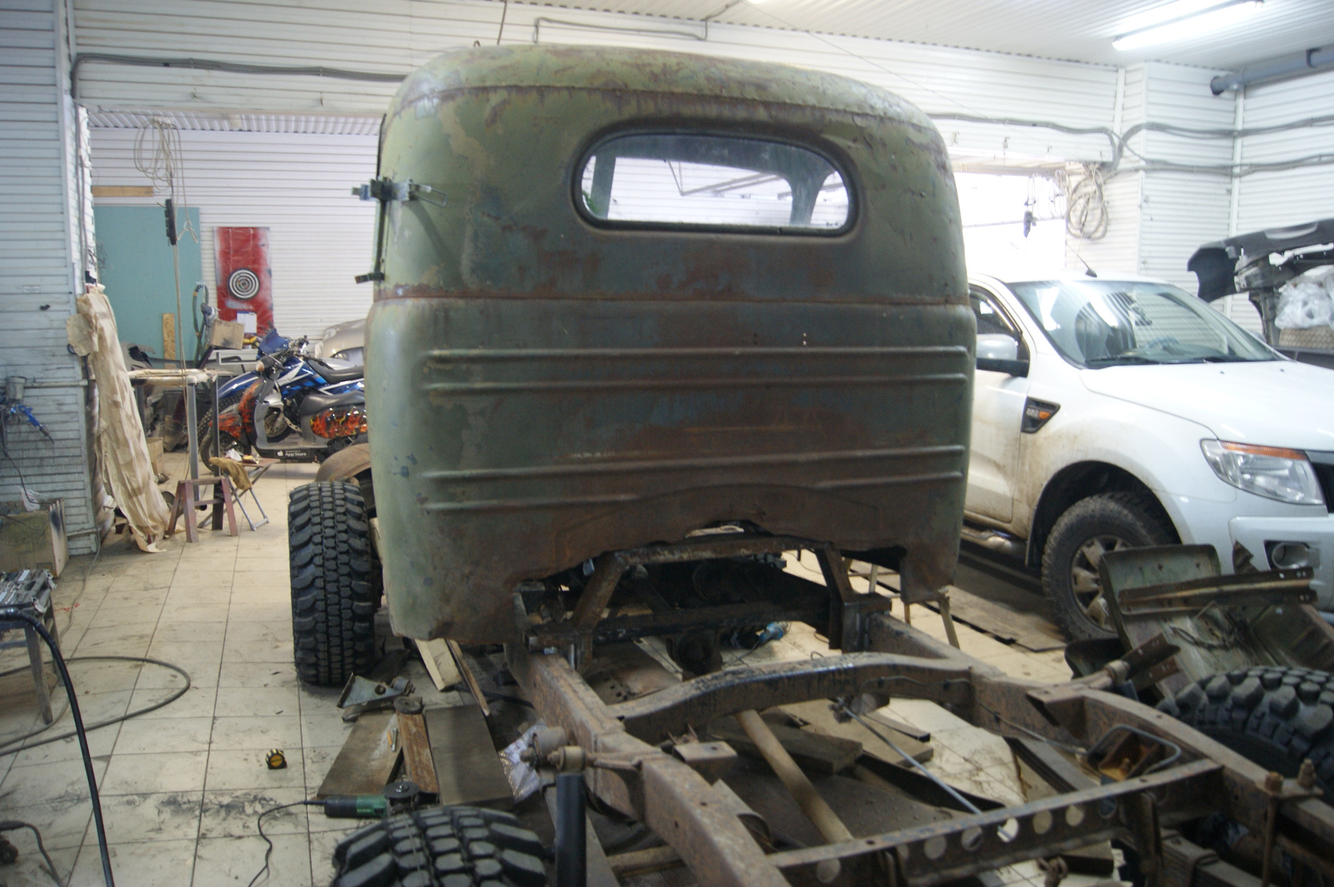 Крепление кабины зил. Крепление кабины зил 131. Подушка мтз 130-5001364. Зил 131 кабина. Крепление кабины зил 4331.