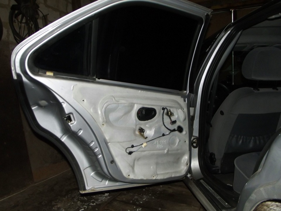 Фото в бортжурнале Peugeot 406