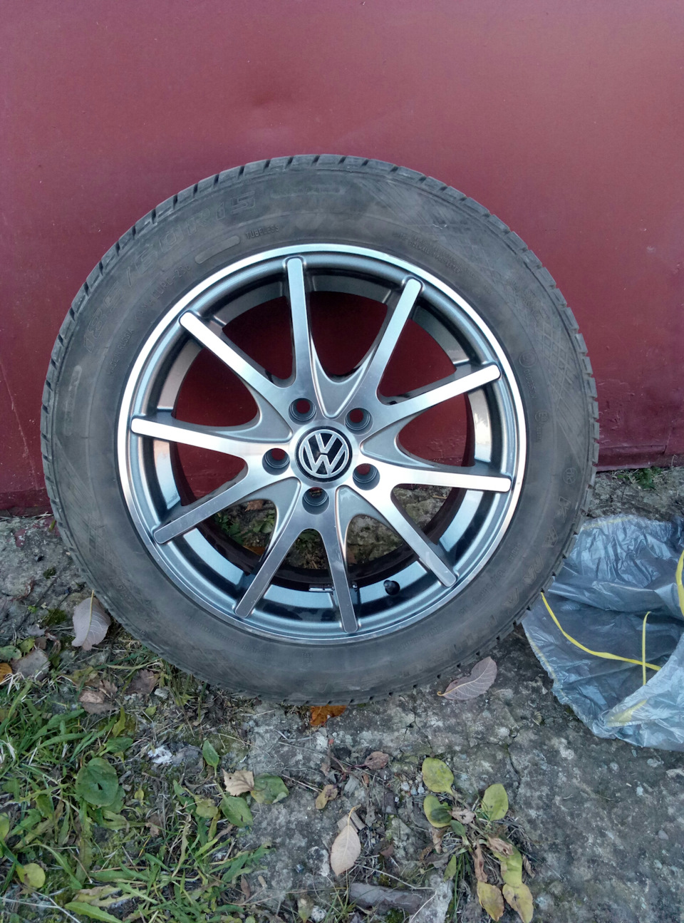 Добрался до новых дисков… — Volkswagen Polo Sedan, 1,6 л, 2013 года ...