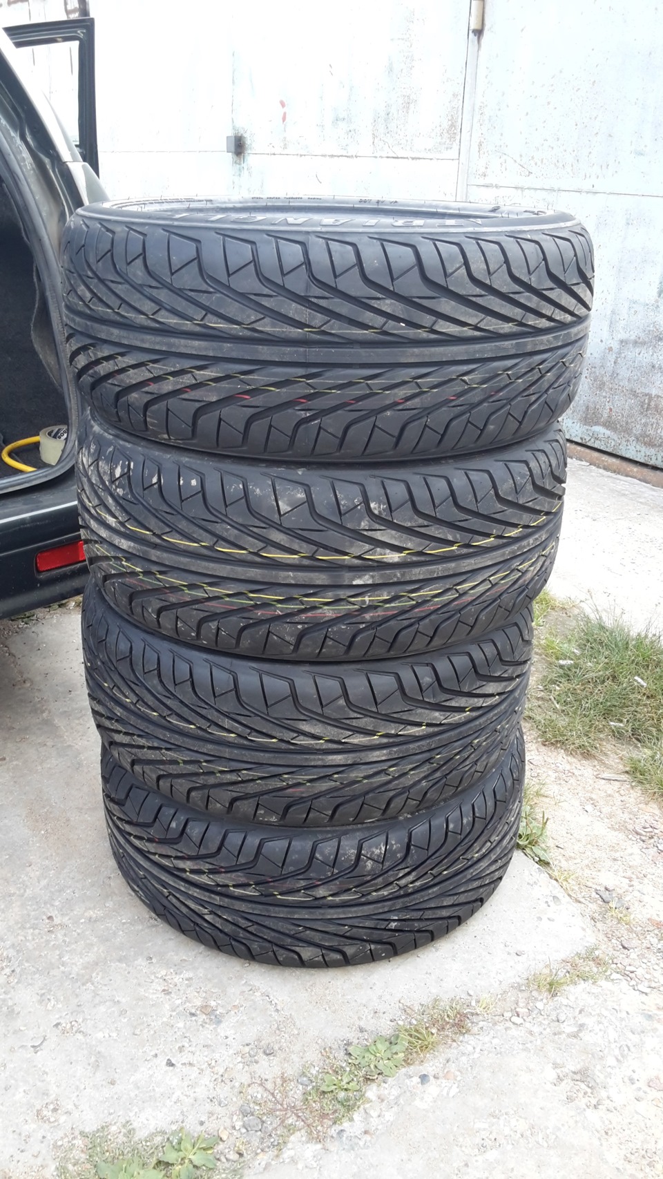 Покрышки на R17 Triаngle TR968 225/50/17 98V. — Volkswagen Passat B5, 1 ...