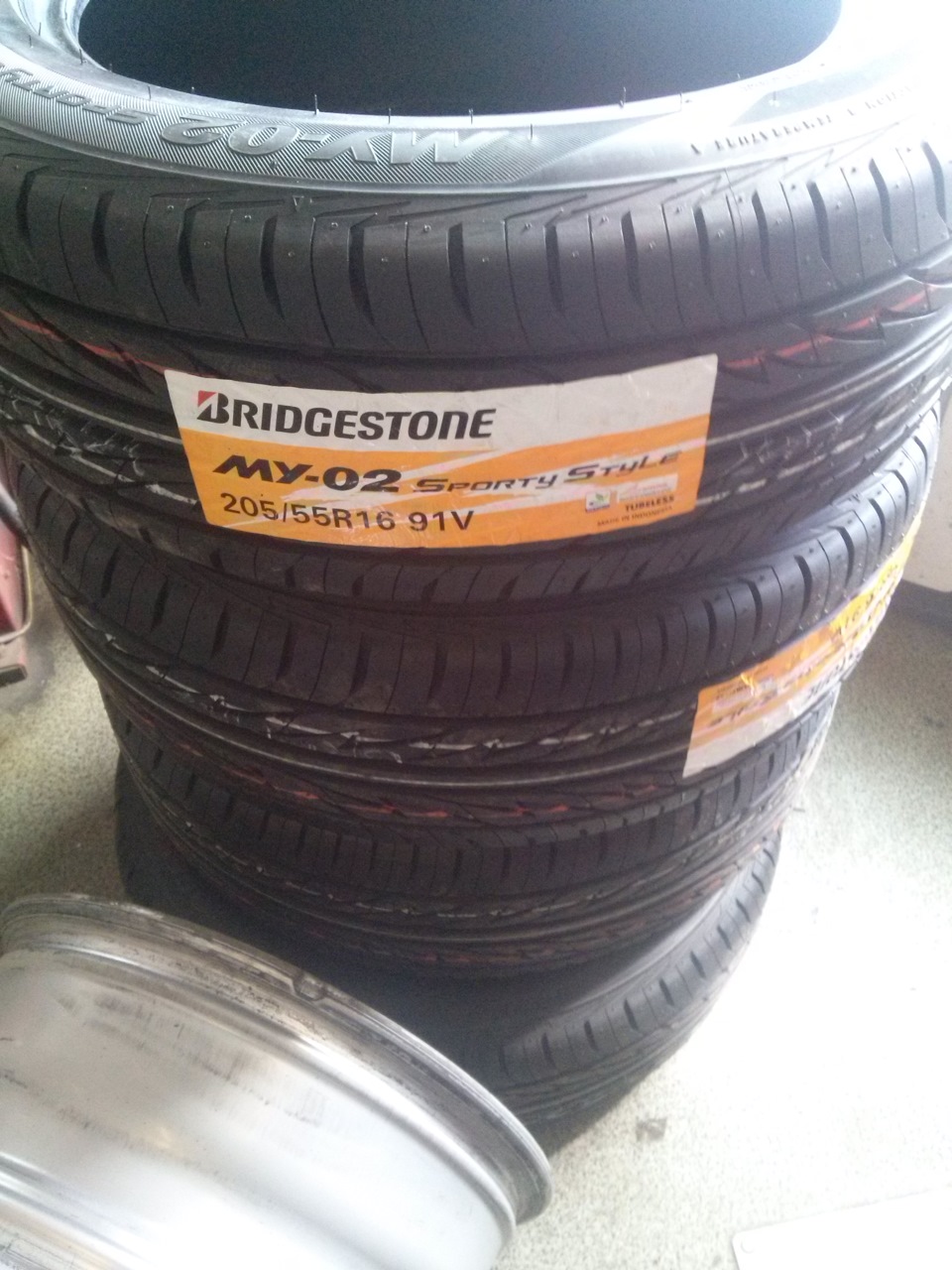 Новые шины — BMW 1 series (E81/E87), 2 л, 2009 года | шины | DRIVE2