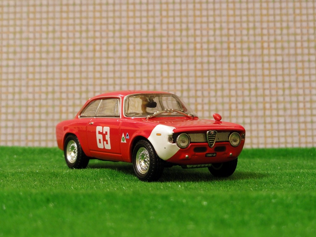 Alfa Romeo Giulia Sprint GTA 1966 #63 Andrea De Adamich (M4) — Сообщество  «Масштабные Модели» на DRIVE2