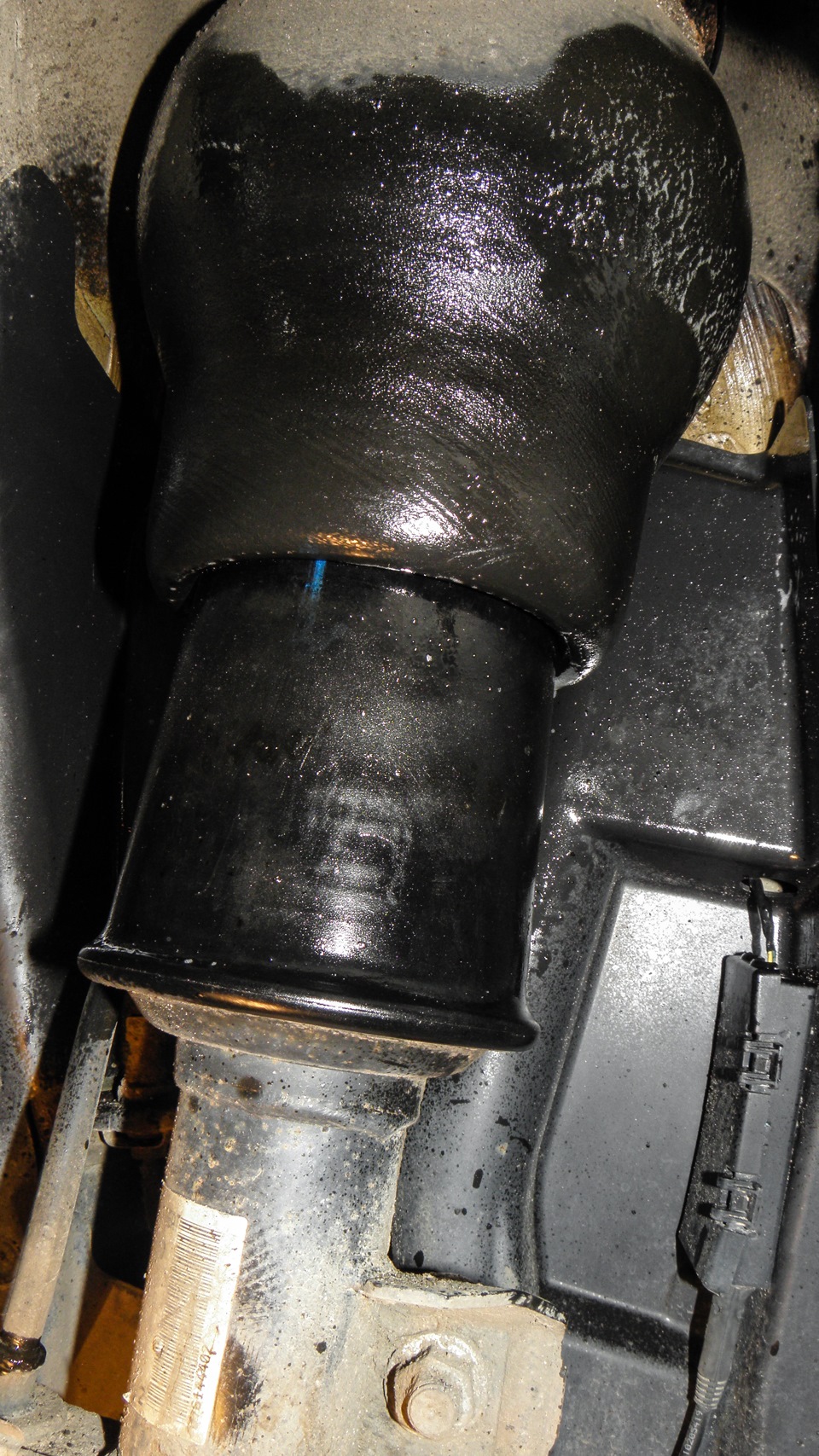 кислородный баллон для дайвинга. баллон водоподготовки в чехле. стенд очистки баллонов. газовый баллон. баллон чистящий со сжатым воздухом brauberg 400 мл.