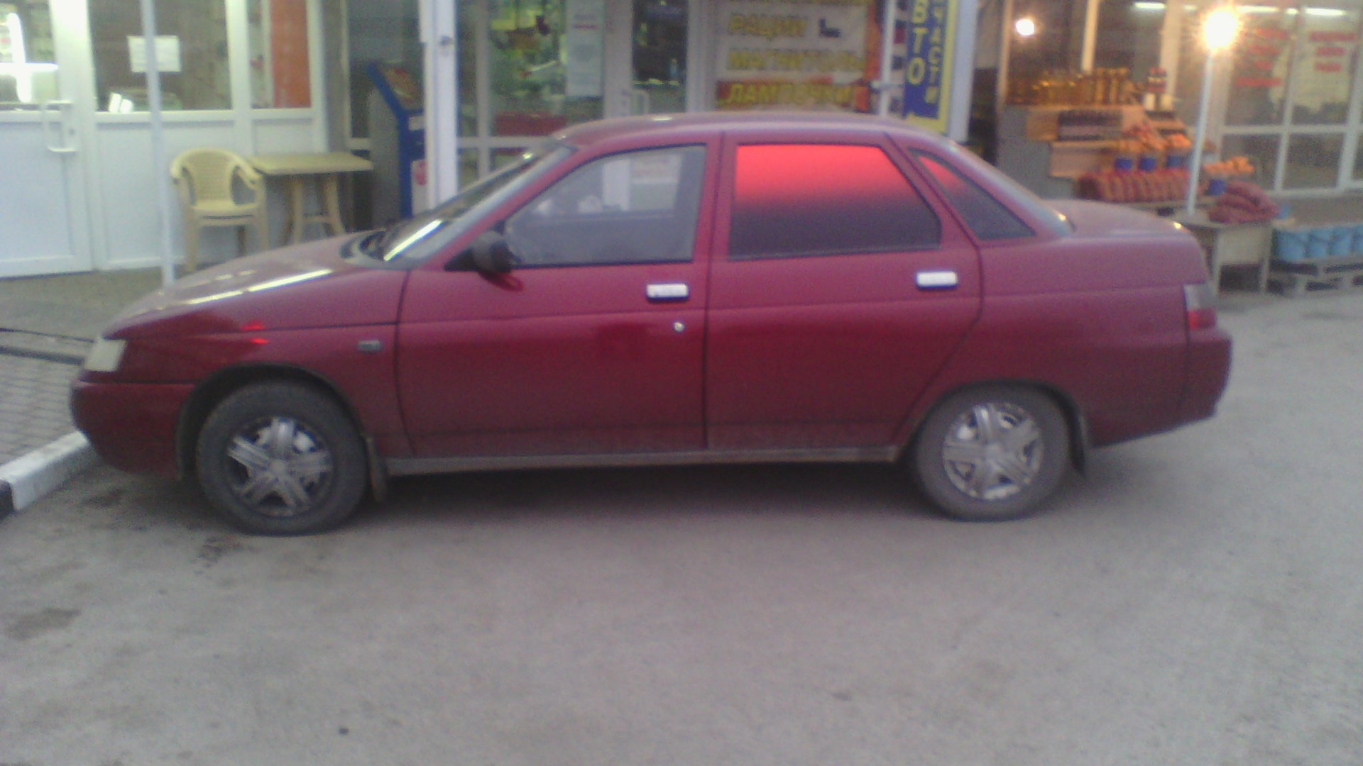 Lada 2110 Серебристо-красный