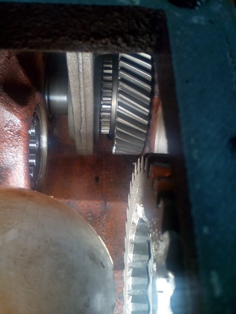 Вылечил раздатку. И опять не понятно, как работают слесаря в ...