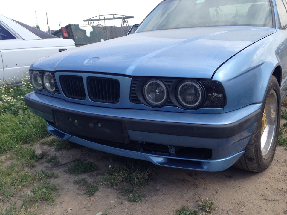 Бампер е34. Бампер BMW e34 540. Бампер БМВ е34 540. Бампер на БМВ М 5 Е 34. BMW e34 передний бампер.