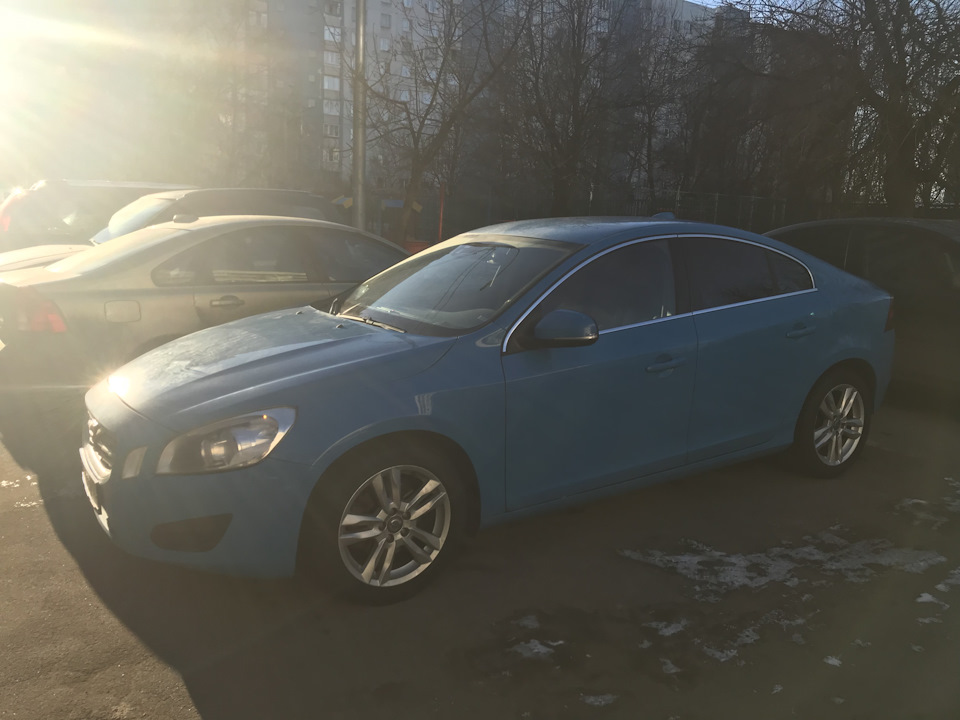 Фото в бортжурнале Volvo S60 (2G)