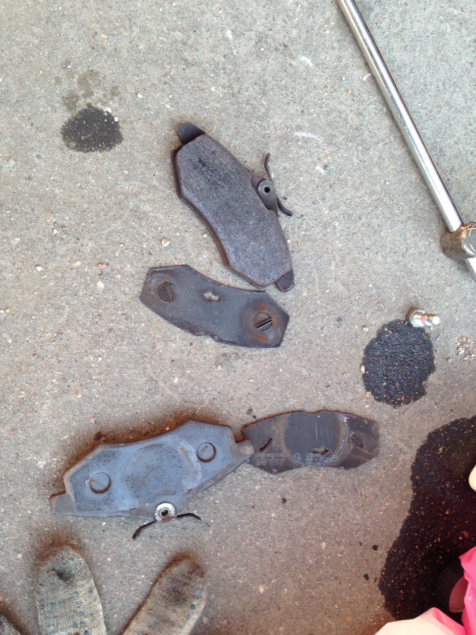 Скрип тормозов при движении TRW — Citroen C2, 1,4 л, 2004 года | своими ...