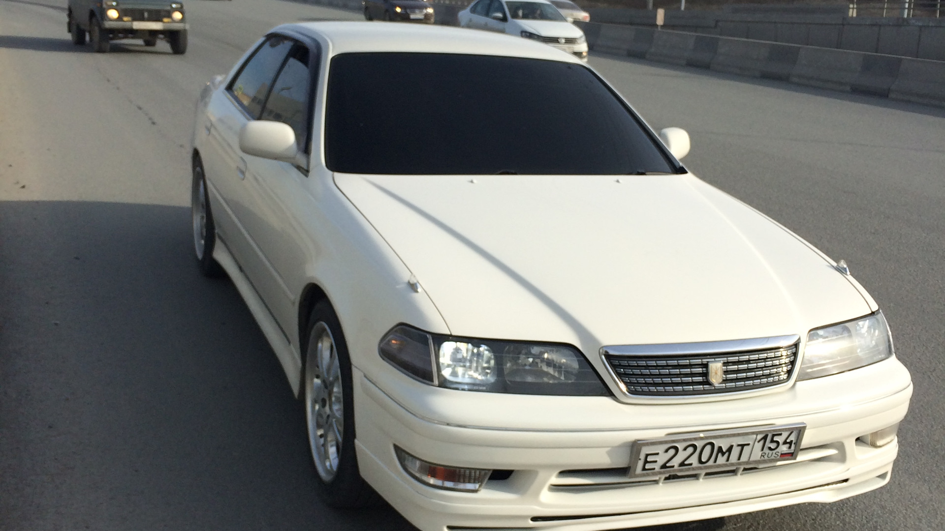 Размеры марка 2. Тойота Марк 98. Toyota Mark II 2.5 1998. Тойота Марк 2 1998 2.5. Тойота Марк 98 года.