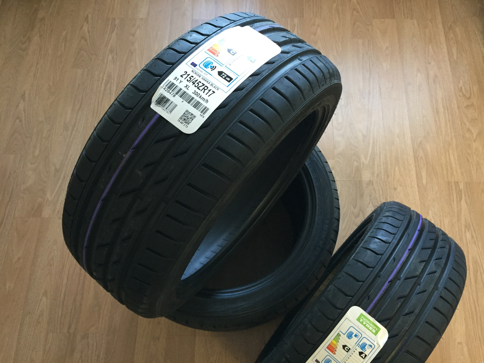 Nokian hakka black 2. Nokian Tyres Hakka Black 2 225/40 r19. Nokian Tyres Hakka Black 2 255/35 r19 96y. Автомобильная шина Nokian Tyres Hakka Black 235/35 zr19 91y летняя. Nokian Hakka Black 2 лето 255/40 r19 100y.