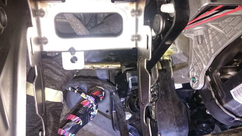 Люфт педали сцепления — Opel Astra J, 1,6 л, 2011 года | своими руками ...