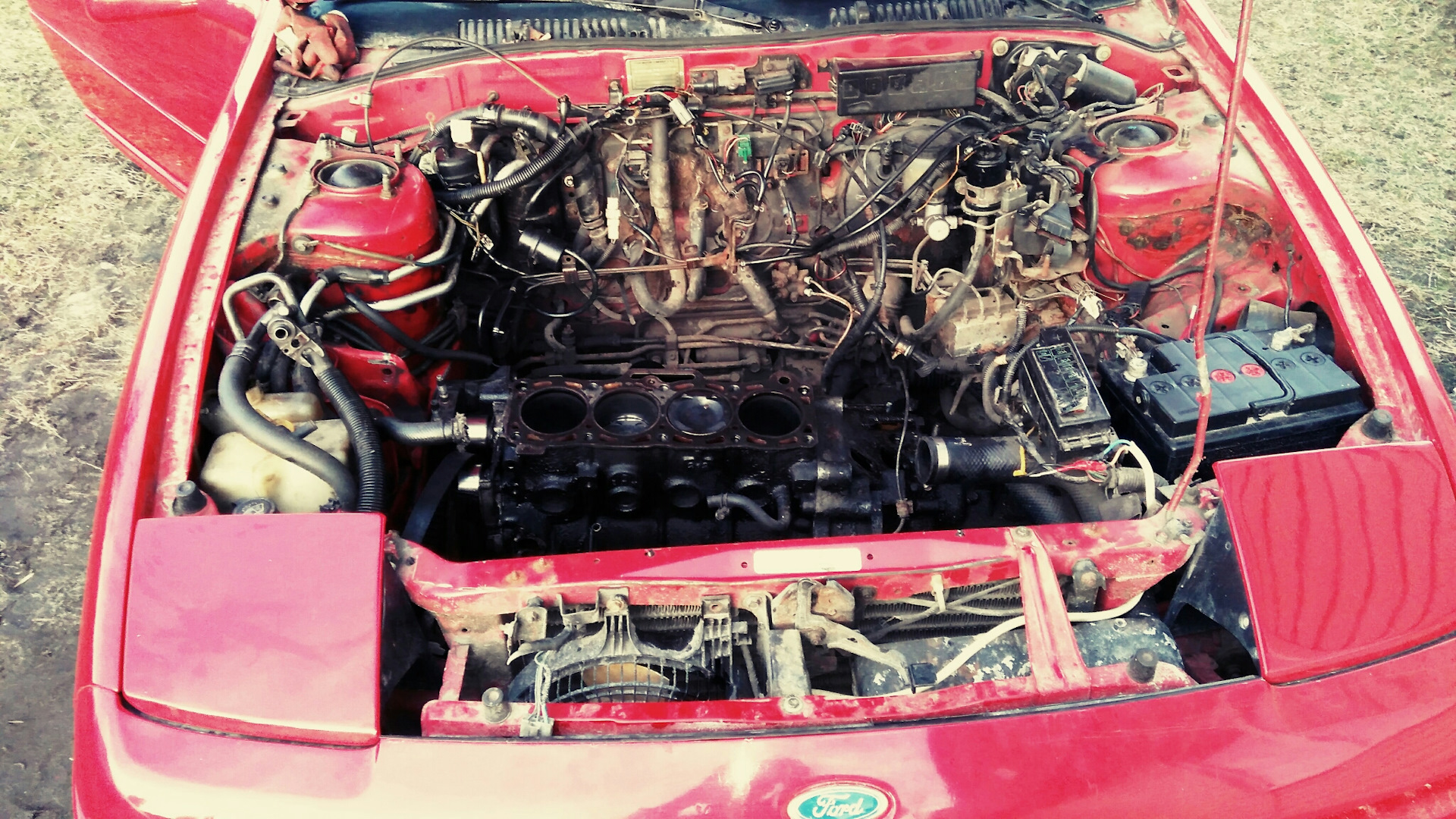 Двигатель форд бара. Двигатель Форд проба 2.2 1991 года. Двигатели Форд Проуб. Ford Probe, 1992 год двигатель карбюратор. Двигатель Форд пробе 1.